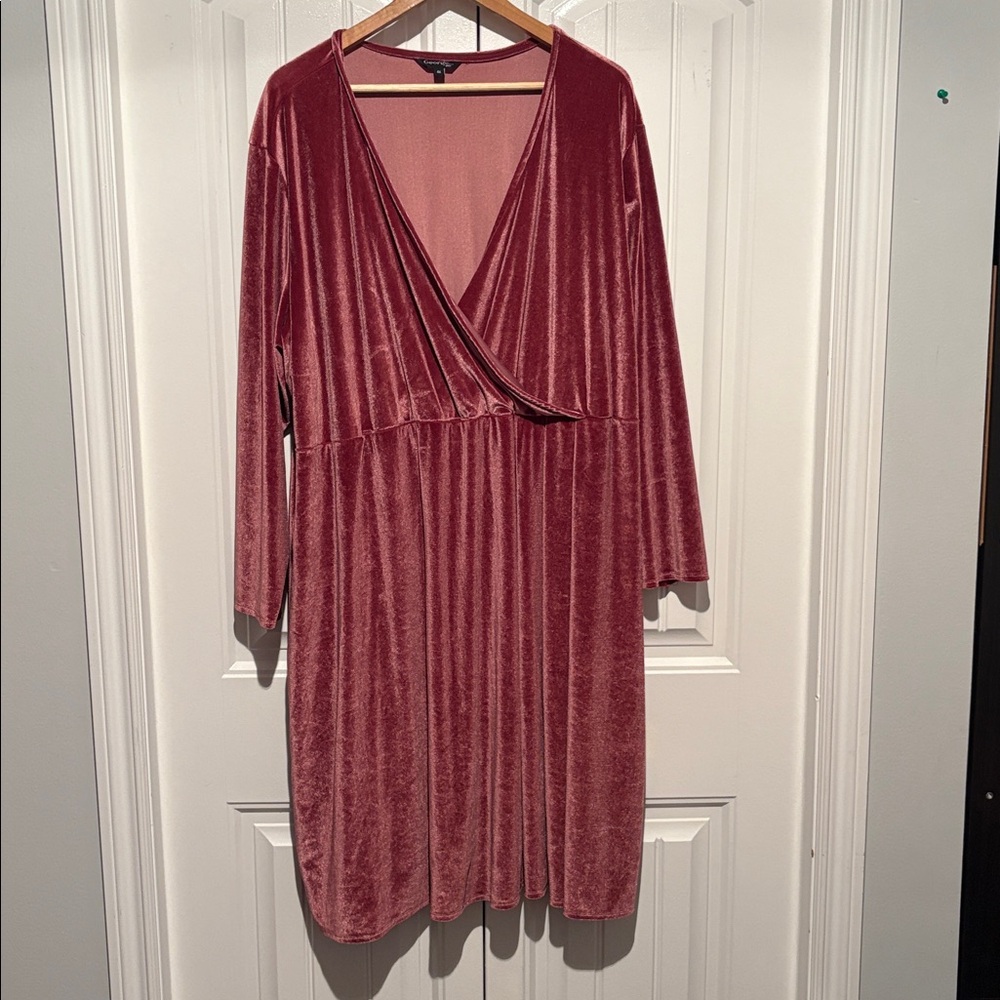 George Women's Long Sleeve Velvet Dress in pink